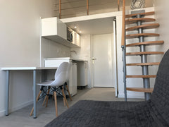 Jolie studio accueillant et pratique au coeur du quartier de Jet d'eau, desservi Lyon, France The TinyHouse✨ Entire rental unit vacation rental 23030290
