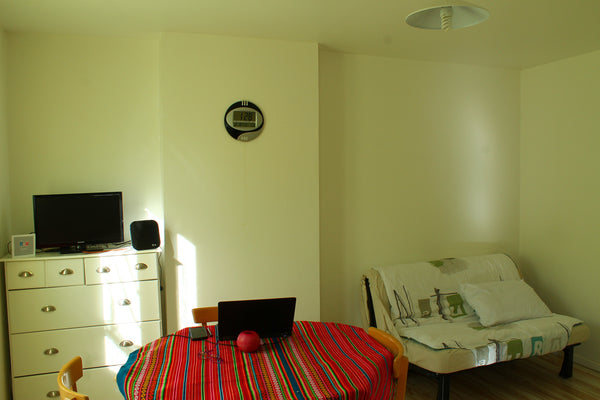 Studio agréable et lumineux dans la quartier de Gambetta.<br />Donne sur un cour Paris, France Studio 24 m2 - Flat 24 m2 Entire rental unit vacation rental 10113422