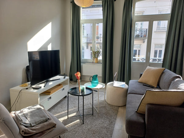 Lovely 1 bedroom apartment in the heart of Saint-Gilles, just next to the town s Brussels, Belgium Lovely 1-bedroom appartment in Saint-Gilles Entire rental unit vacation rental 586932940439269286