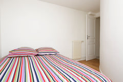 Private and quiet bedroom , located in a nice and typical Parisian appartment an Paris, France In the faubourg of Paris Private room in rental unit vacation rental 2300874