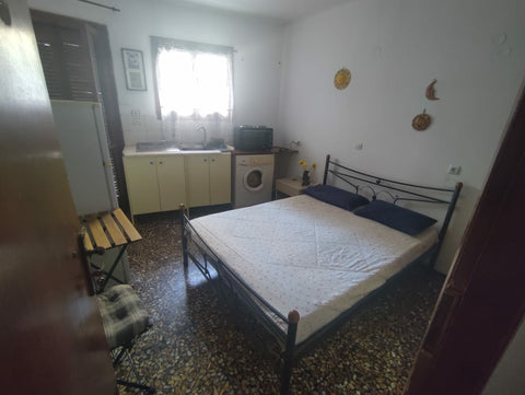 1st Floor Studio.<br /><br /><b>The space</b><br />Nikos Studio is only a short  Greece Nikos Studio in Aghios Nikolaos. Entire rental unit vacation rental 48784808