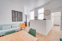 Very nice apartment renovated, ideally located in the Chartrons area in a small   Lovely apartment Bordeaux Chartrons Entire rental unit vacation rental 661438657852611312