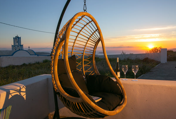 Caldera Sunset Villa can accommodate 6 persons and consists of a fully equipped   Caldera Sunset Villa Cycladic home vacation rental 36203658