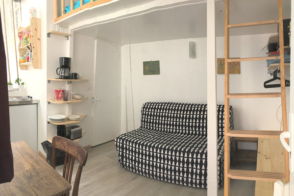 The bright 12 Sq Meters studio is on ground-floor in a quiet backyard. Fully equ Paris, France ❤️Small atypical studio in the center of Paris ❤️ Entire rental unit vacation rental 20241500