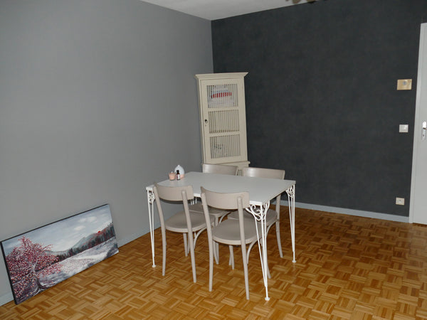 Je loue mon appartement de 70m2 au cinquième étage avec ascenseur. Il dispose d'  Appartement spacieux Entire rental unit vacation rental 755543268348640767