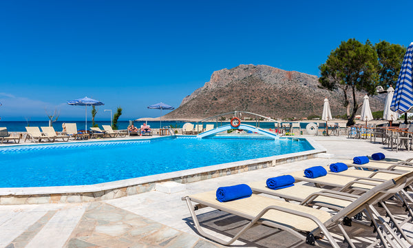 The 2-bedroom sea view Blue Beach Apartment is placed in Blue Beach Apartments,  Chania, Greece 2-bedroom sea view Blue Beach Apartment Room in aparthotel vacation rental 14719785