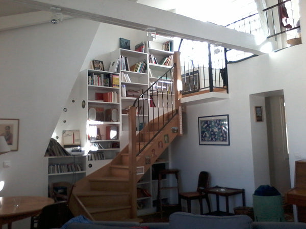 A spacious and sunny top floor appartment, in the Belleville-Menilmontant area.  Paris, France In Paris (40 m2) Private room in rental unit vacation rental 10933005