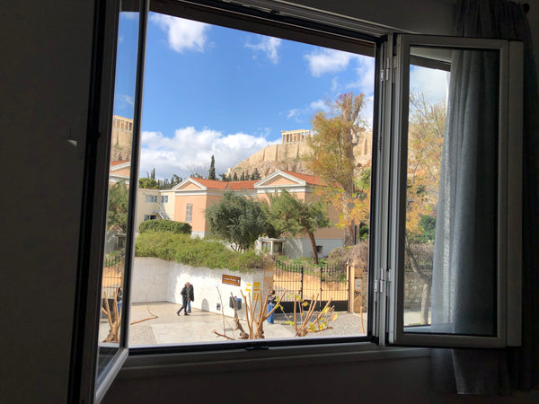 Welcome to the Heart of Athens!<br />Hi, I am John, your host and I’ll to offer  Athens, Greece Feel like home and cozy... Entire rental unit vacation rental 45744932