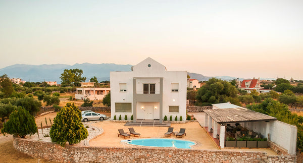 Protected and luxurious house with a capacity of 7 people. Portal with remote co Chania, Greece Gray Haven Luxury Villa Entire villa vacation rental 50018236