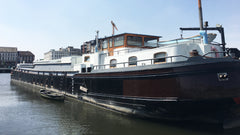 Stay in an authentic cabin on a boat near the centre of Ghent. The captain's cab Ghent, Belgium Noëlla's Wheelhouse Private room in houseboat vacation rental 26712972