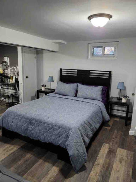 This stylish place is a perfect stay for couples, family or friends who are here  Rental unit in Queens · ★4.78 · Studio · 2 beds · 1 bath Entire rental unit vacation rental 759648623150481646