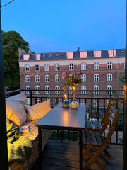 En perfekt københavner-lejlighed i hjertet af indre Nørrebro, i umiddelbar nærhe Copenhagen, Denmark Skøn, central lejlighed med altan og gårdhave! Entire condo vacation rental 667825925194985675