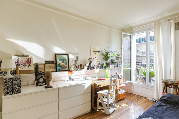 Located right next to Père Lachaise cemetery, this spacious and well-organized d Paris, France Lovely Quaint Parisian Apartment Entire rental unit vacation rental 6882747