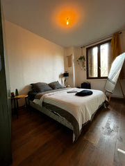 Chaleureuse chambre au coeur du 9ème arrondissement, <br /><br />à 300m du métro Lyon, France Lyon : Chambre Design à Gorge de Loup Private room in rental unit vacation rental 43722895