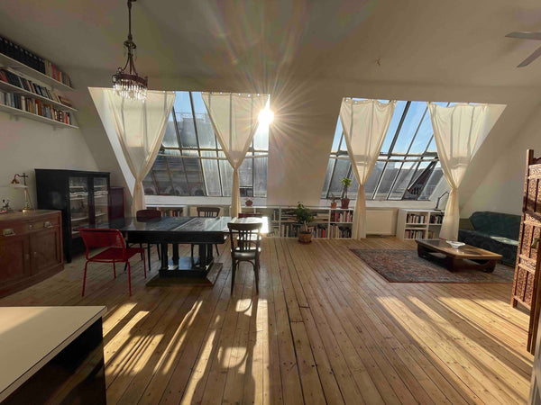 <b>The space</b><br />This 70sqm studio is centrally located in an inner distric Vienna, Austria CENTRALLY LOCATED ATELIER Entire rental unit vacation rental 914026