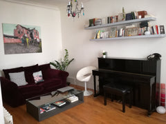 Mon appartement est très calme ,au premier étage et à proximité de plusieurs lig Paris, France Appartement très calme bien situé Entire rental unit vacation rental 19496972