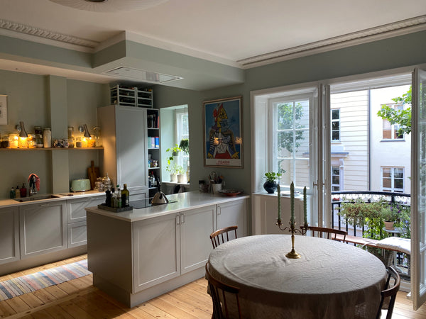 Lejligheden blev fuldstændig istandsat i 2020, og alt spiller derfor 100%. Lejli  Smuk nyrenoveret københavnerlejlighed i indre by Entire rental unit vacation rental 49128447