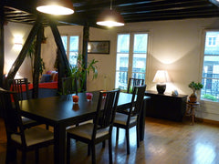 la chambre se trouve au dernier étage d'un bel immeuble haussmanien, dans un app Paris, France Chambre 22m2 au coeur de Paris Private room in rental unit vacation rental 6260716