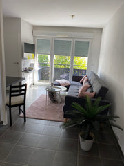 Logement Entier T1 Bis avec Balcon <br /><br />—> Jusqu’à 3 personnes avec lit d Lille, France Logement Entier & Balcon & Parking Privée Entire rental unit vacation rental 46369850