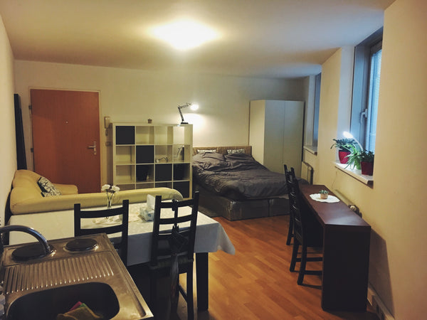 Walk 2 minutes from the subway station, so it only takes about 5-10mins to get i  Donau apartment near to metro station Entire condo vacation rental 22521324