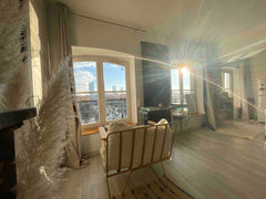 Nous sommes heureux de vous accueillir dans notre appartement central profitant  Lyon, France Appartement avec vue sur l'eau Entire rental unit vacation rental 771047616436539488