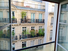 Joli petit studio, plein centre de Paris (2 minutes du Louvre), quartier histori Le Mans, France Nid Douillet Entire rental unit vacation rental 7122314