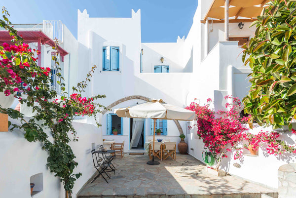 This house is 100 square meters, on a hill in Galanado, a village with Venetian  Glyfada, Greece Traditional two story house in Galanado, Naxos. Entire home vacation rental 19795802