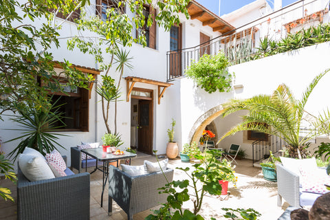 Apartment for 2 or 3 people in the old town of Rethymnon next to the main coasta Athens, Greece Lily's ApartmentsApartment (Old Town Rethymno 4) Entire rental unit vacation rental 3476282