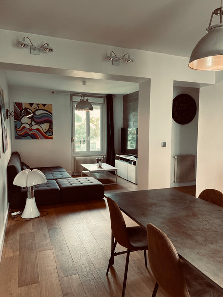 L’appartement se trouve dans un quartier résidentiel ,fait de petites maisons ,i  Charmant duplex  avec terrasse Entire condo vacation rental 696298295501590057