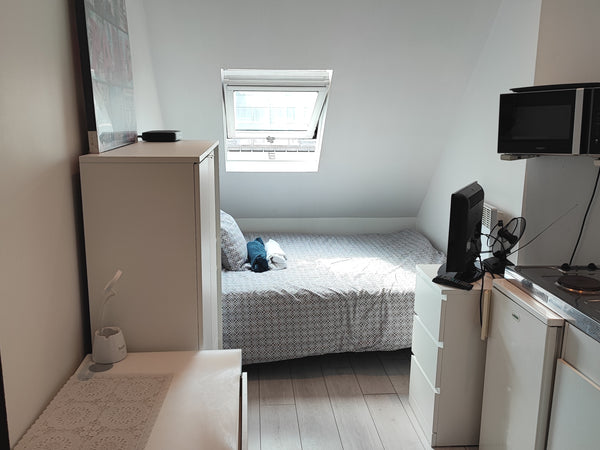 bail mobilité .<br />une jolie studette  en plein centre de Paris dans un Quarti Paris, France BACHAUMONT /MONTORGUEIL /bail  mobilite Entire rental unit vacation rental 4159282