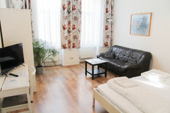 New renovated, new furnished, quiet apartment. 3 min near tram Nr. 2 + 20 min fr Vienna, Austria Vienna4you 1 The nice Apartment for YOU in Vienna Entire rental unit vacation rental 35474359