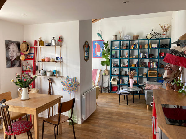Charming duplex apartment at the top  floor (6th - with lift) of a peaceful buil Paris, France Top floor cosy nest near Parc des Buttes Chaumont Entire rental unit vacation rental 28488510