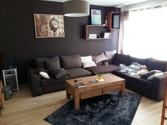 Une chambre confortable dans un appart que j'occupe, avec un bon lit, un bureau, Bordeaux, France Mérignac Centre : Chambre chez l'habitant Private room in condo vacation rental 28050287