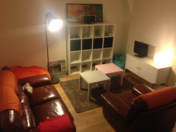 Grand appartement, douillet, équipé, idéalement situé à coté de la Gare de l'Est Lyon, France Deux grandes chambres proches Canal St Martin(10e) Entire rental unit vacation rental 9424212