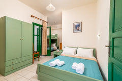 The Oasis studios are located in the village of Lentas, 2 minutes away from the   Oasis studios No 4 Room in hotel vacation rental 33489531