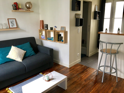 Beau studio typiquement parisien de 20m2, entièrement meublé et tout équipé ! Au Paris, France Studio Cosy au cœur de Paris Entire rental unit vacation rental 17958403