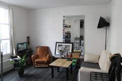 Deux-pièces de 36 m2 neuf dans une rue piétonne à 2 mn du metro Menilmontant. Ac Paris, France Bel appartement proche Oberkampf Entire rental unit vacation rental 3699812