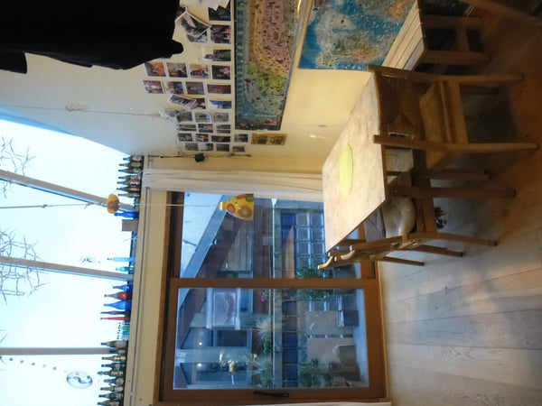 Our happy ap't is available for you during xmas week!  In Belleville, in a charm Paris, France Piano/quiet street/trendy Bellevile Entire rental unit vacation rental 4686380