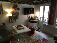 Appartement plein de charme avec poutres apparentes dans un immeuble du XVIIème  Paris, France Au coeur de Saint Germain des Prés Entire rental unit vacation rental 3235710