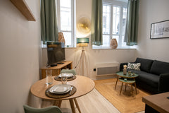Have the best stay stay in this lovely cosy studio 30 seconds walk from the Oper Lyon, France La suite Opéra - 2 - Joli studio refait à neuf ... Entire rental unit vacation rental 680249892360648369