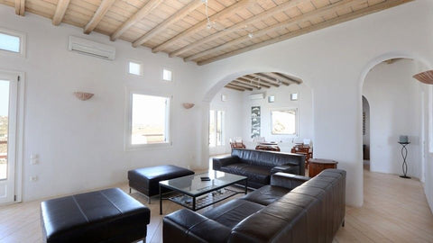 .<br /><br /><b>The space</b><br />Guests: 10   Bedrooms: 5  Bathrooms: 5<br />  England, United Kingdom R 802 Villa  Private Infinity Pool with Built in Spa, Outdoor Bar, AC in all rooms Entire villa vacation rental 40159124