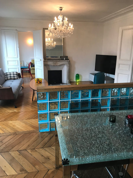 4 rooms flat flooded with sunlight, mid distance between  lively Canal Saint Mar Frankfurt, Germany Designer Flat close to Canal St Martin Entire rental unit vacation rental 20511203