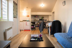 Bienvenus chez nous ! Vous aurez à disposition ma chambre et également la salle  Lyon, France Spacieuse chambre à Bellecour Private room in rental unit vacation rental 26361603