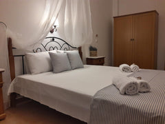 Our family runs two summer houses for apartment rental in Aliki. All apartments  London, United Kingdom Stavento West-One bedroom flat 4 Entire rental unit vacation rental 17361929