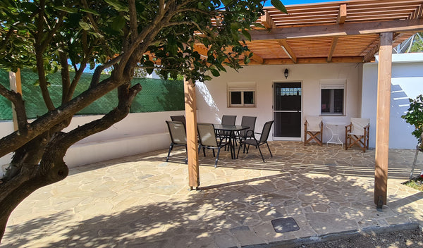Relax with the whole family at this peaceful place to stay. Our Pervoli is place  Pervoli. A peaceful place to relax and unwind. Entire cottage vacation rental 617905870727443541