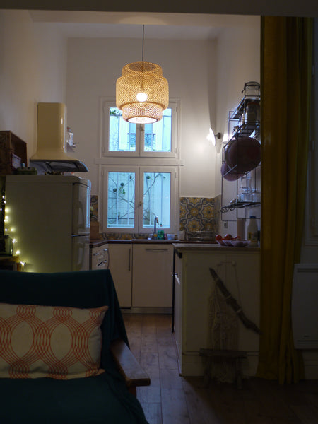 Cocon calme avec hauts plafonds, sur 3 niveaux (35m2) dans un quartier vivant de Paris, France Le petit cocon du 20ème Entire rental unit vacation rental 2757096