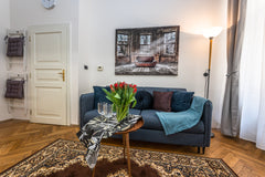 Apartmán Týnská ulička se nachází v Praze, 100 m od Staroměstského náměstí a 200  Byt Týnská ulička 5 Entire condo vacation rental 628104036622130290