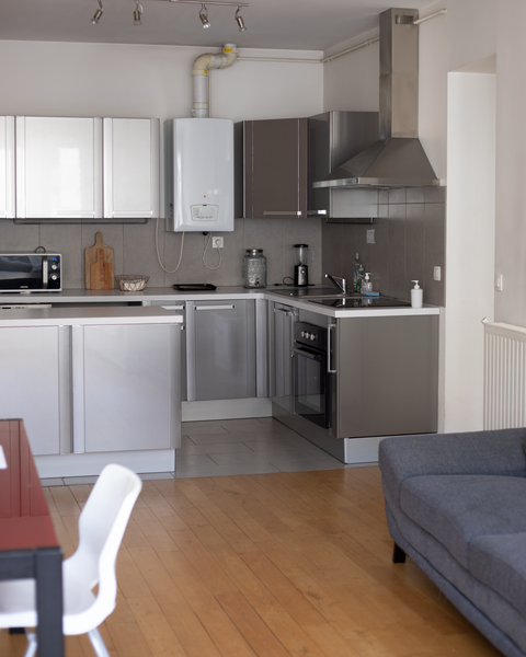 Profitez seul(e), entre amis ou en famille d'un bel appartement de 82 m2 au cœur Bordeaux, France Appartement à Bordeaux, au coeur des Chartrons Entire rental unit vacation rental 572199491365911110