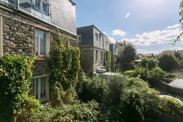 Découvrez le Paris caché, insolite.. <br /><br />Idéal pour les familles, au pie Paris, France Amazing house in Paris with garden terrace! Entire home vacation rental 15270447