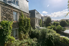 Découvrez le Paris caché, insolite.. <br /><br />Idéal pour les familles, au pie Paris, France Amazing house in Paris with garden terrace! Entire home vacation rental 15270447